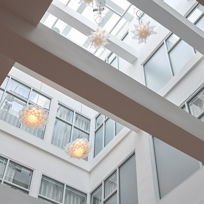 Lightwell mechanical lights