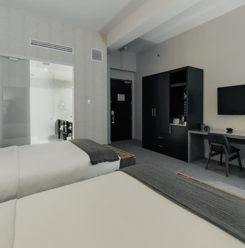 Deluxe Double Queen room at Stanton House