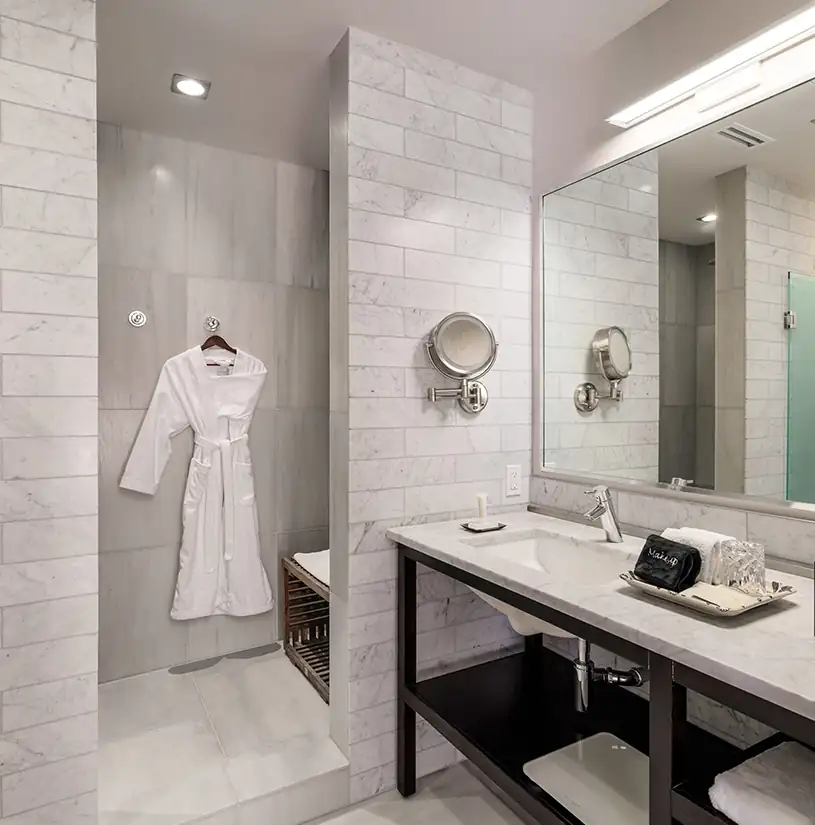 Deluxe King at Stanton House