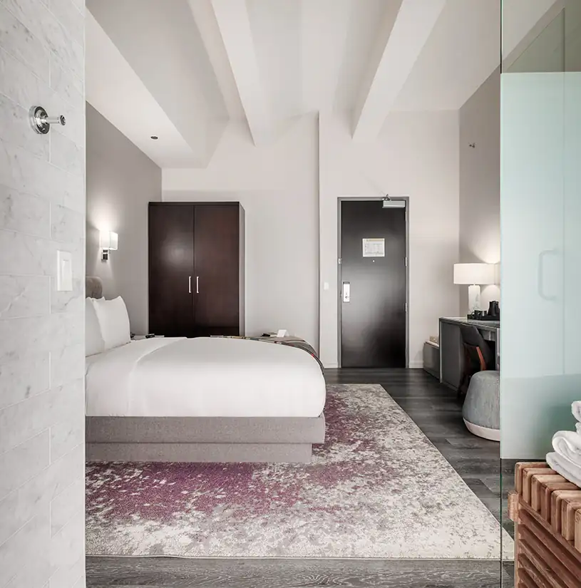 Lightwell Queen at Stanton House