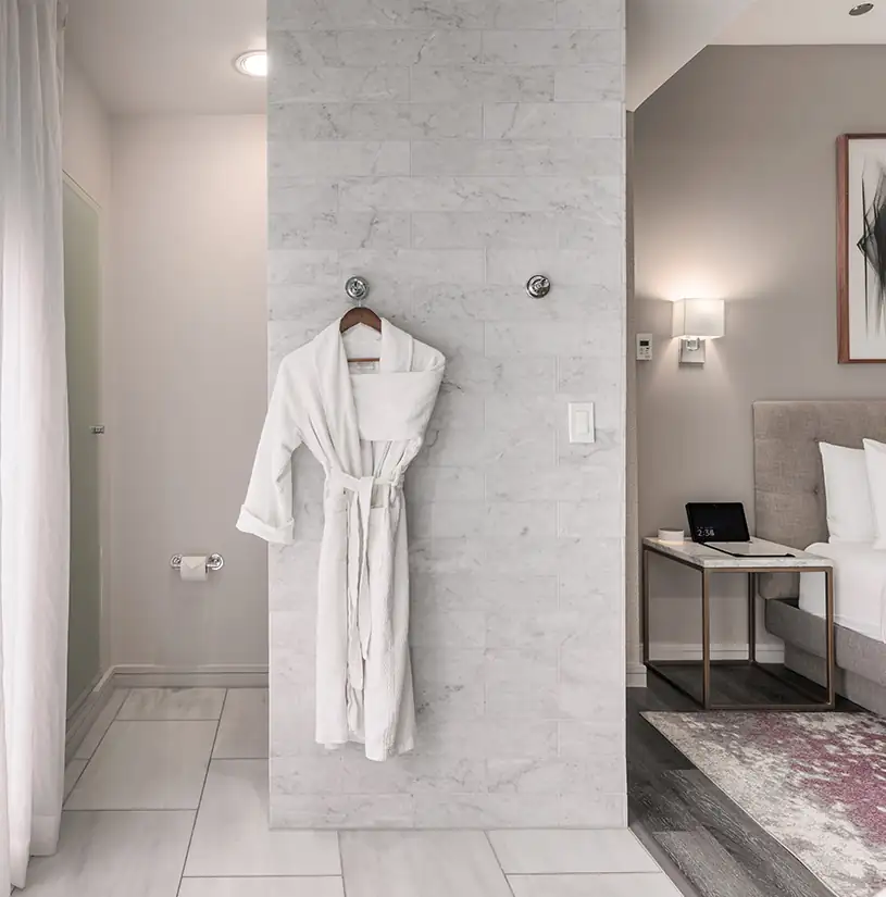 Lightwell Queen at Stanton House