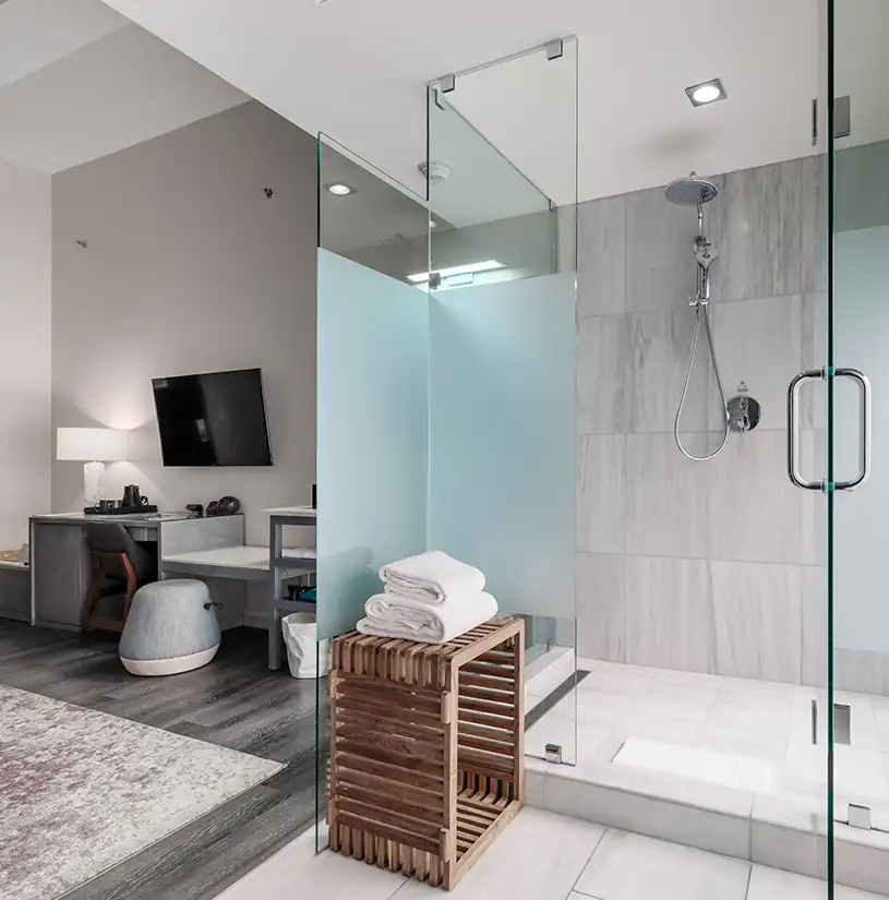 Lightwell Queen at Stanton House